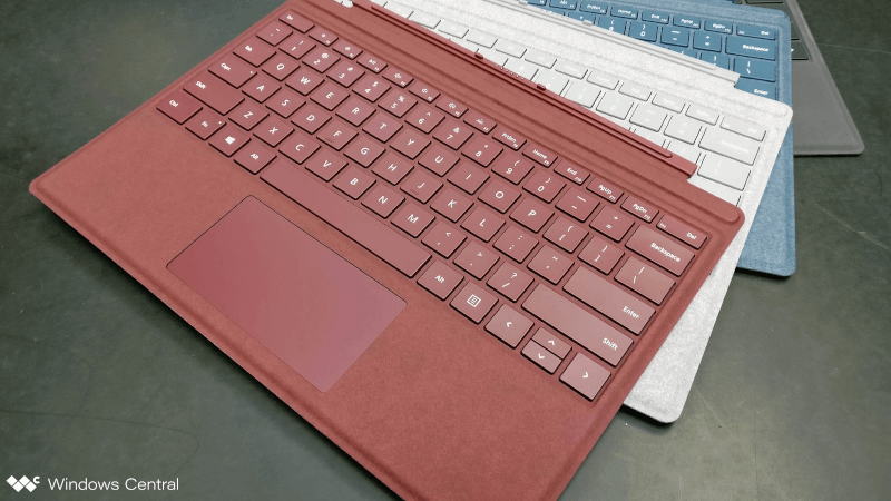 Surface Pro Signature Type Cover