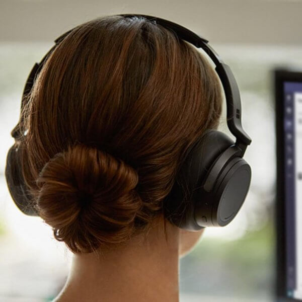 Tai nghe Microsoft Surface Headphones 2 kết nối không dây