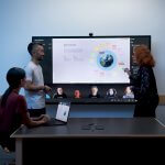 Surface Hub 3 giá bao nhiêu
