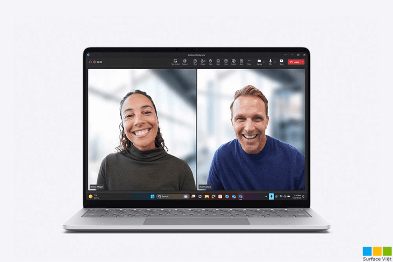 Camera-surface-laptop-7-intel